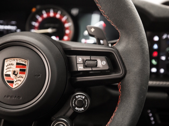 PORSCHE 911 GT3 RS