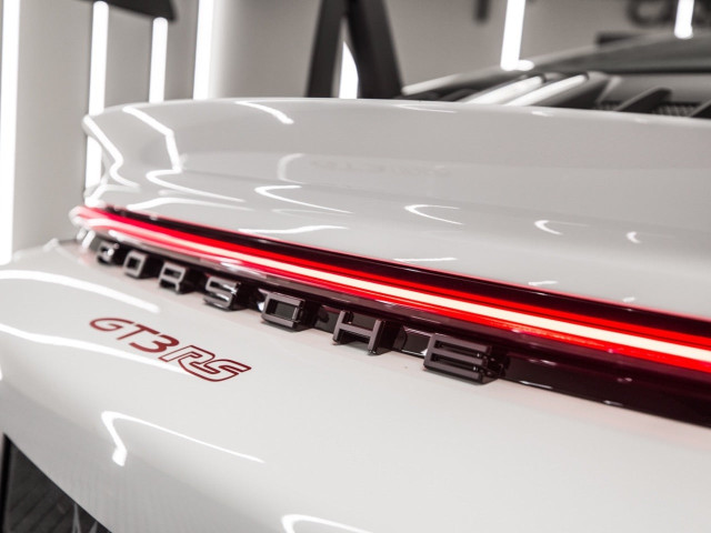 PORSCHE 911 GT3 RS