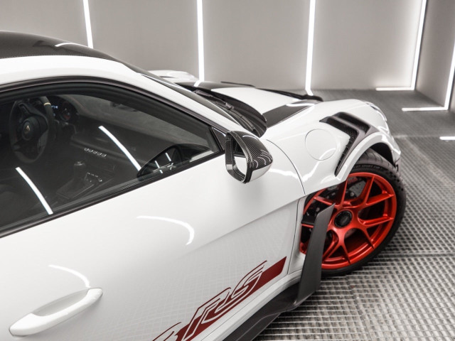 PORSCHE 911 GT3 RS