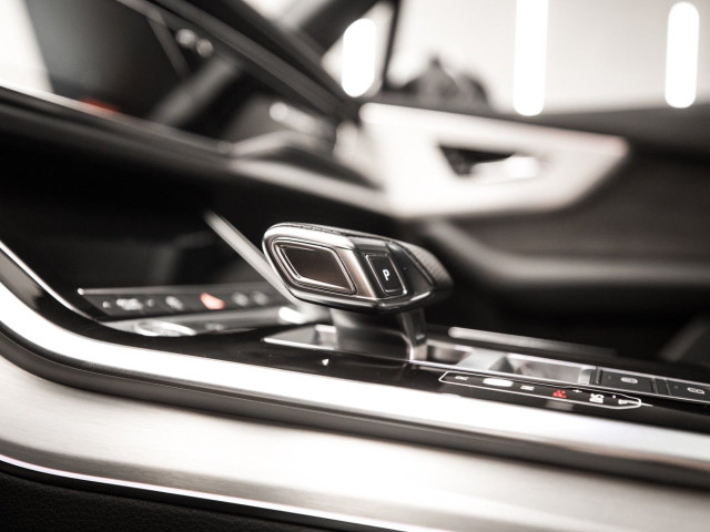 AUDI Q7 S line 45 TDI 170kW 232CV quat. tip.
