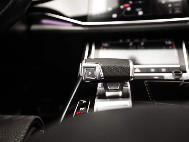 AUDI Q7 S line 45 TDI 170kW 232CV quat. tip.