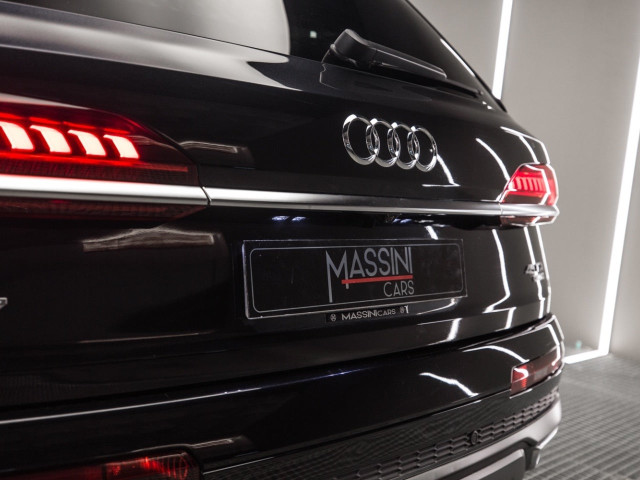 AUDI Q7 S line 45 TDI 170kW 232CV quat. tip.