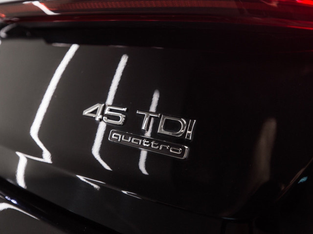 AUDI Q7 S line 45 TDI 170kW 232CV quat. tip.
