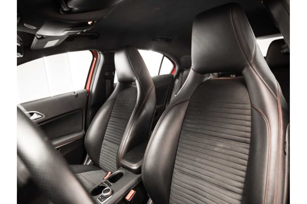 MERCEDES Clase A 200 d AMG... 2