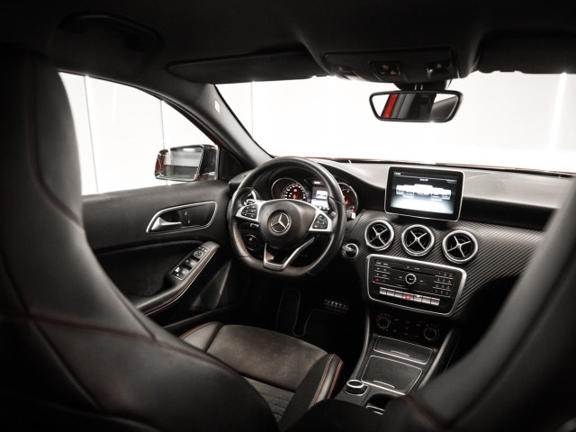 MERCEDES Clase A 200 d AMG Line