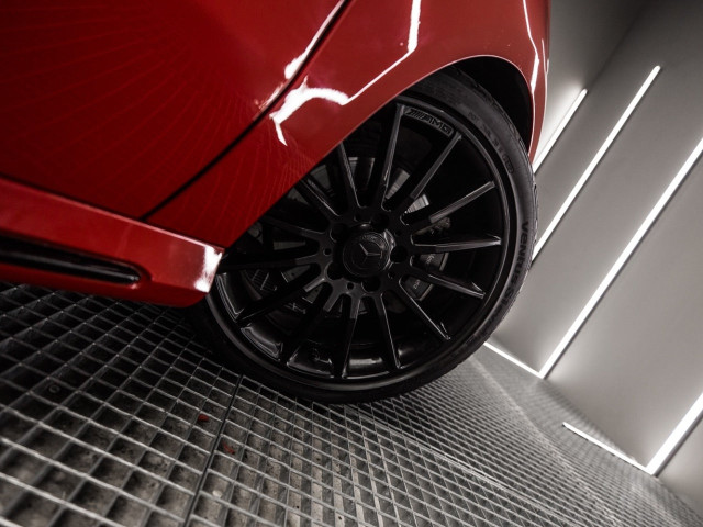 MERCEDES Clase A 200 d AMG Line