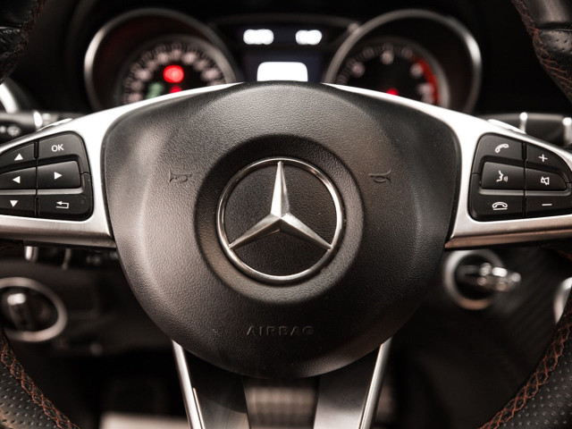 MERCEDES Clase A 200 d AMG Line
