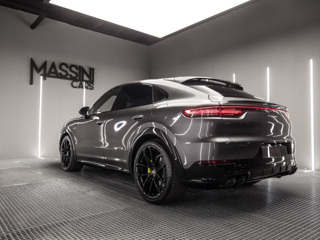PORSCHE Cayenne Coupe EHybrid
