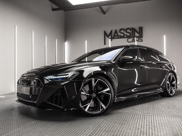 AUDI A6 RS 6 Avant TFSI quattro