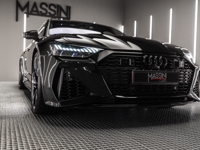 AUDI A6 RS 6 Avant TFSI quattro