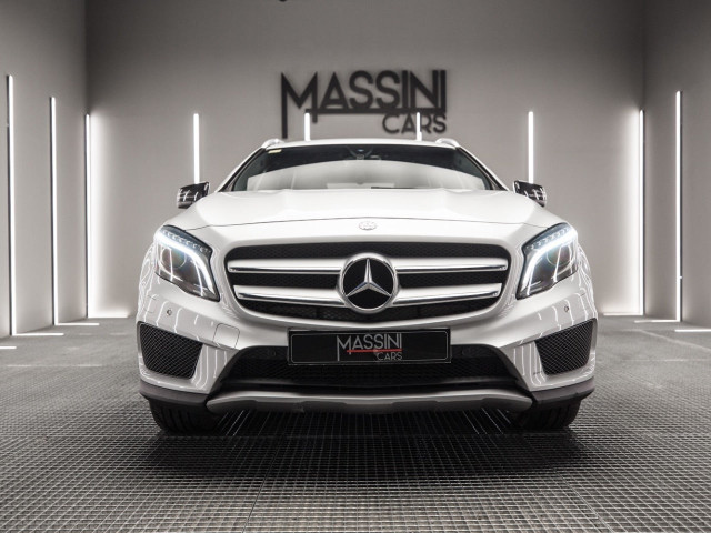 MERCEDES Clase GLA 200 d AMG Line
