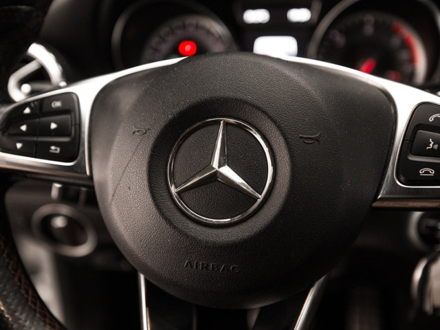 MERCEDES Clase GLA 200 d AMG Line