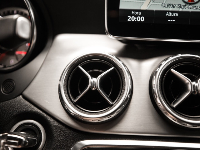 MERCEDES Clase GLA 200 d AMG Line