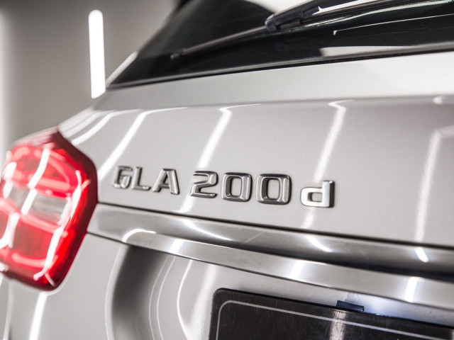 MERCEDES Clase GLA 200 d AMG Line