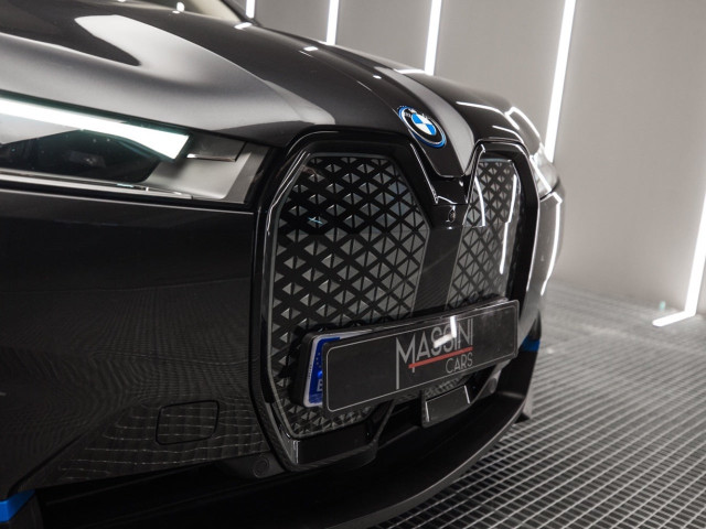 BMW iX xDrive40