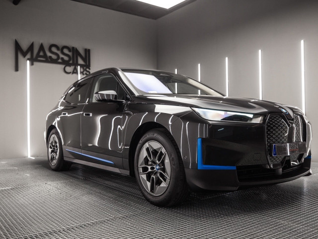 BMW iX xDrive40