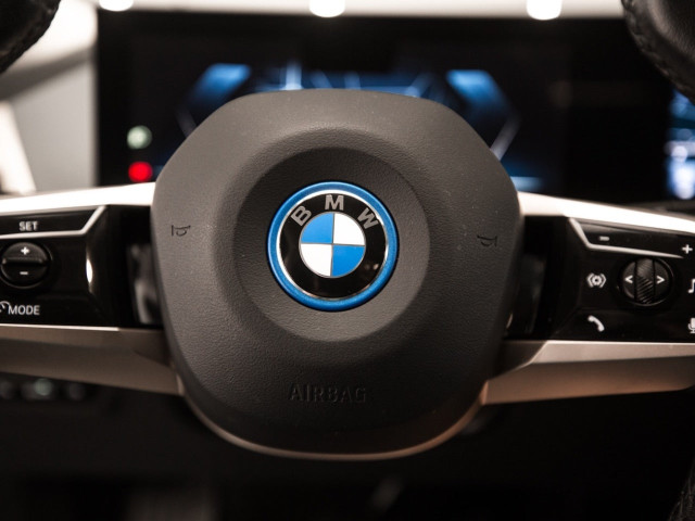 BMW iX xDrive40