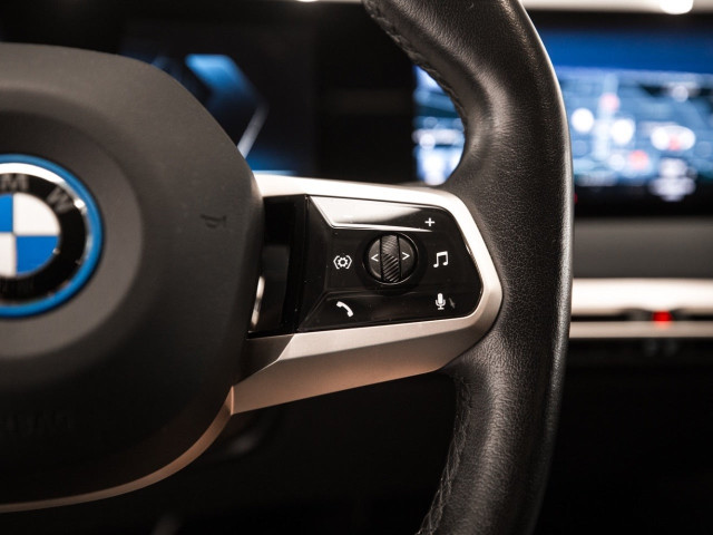 BMW iX xDrive40