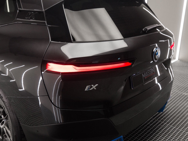 BMW iX xDrive40