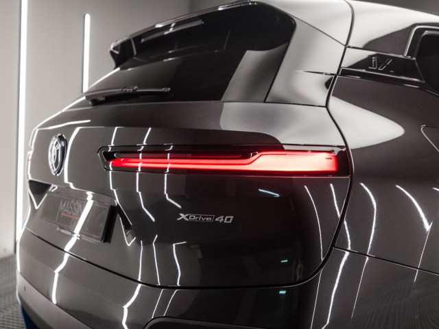 BMW iX xDrive40