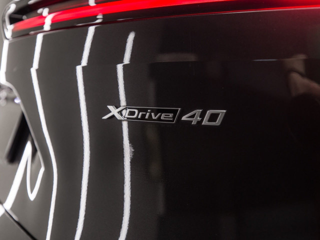 BMW iX xDrive40