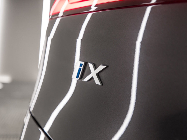 BMW iX xDrive40