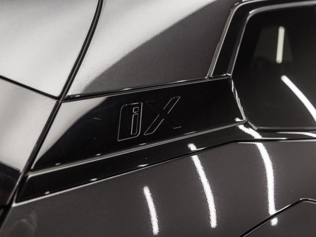 BMW iX xDrive40