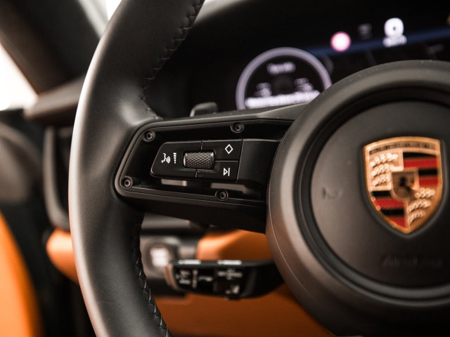 PORSCHE 911 Carrera GTS Coupe