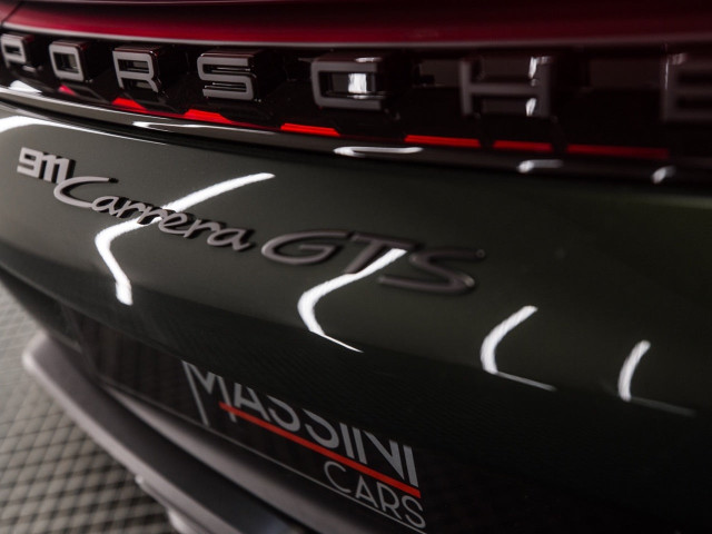 PORSCHE 911 Carrera GTS Coupe