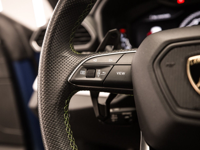 LAMBORGHINI URUS CARBONO