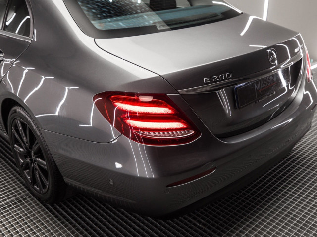 MERCEDES Clase E 200