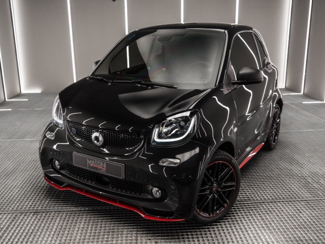 SMART fortwo EQ Ushuaia Limited Edition negro