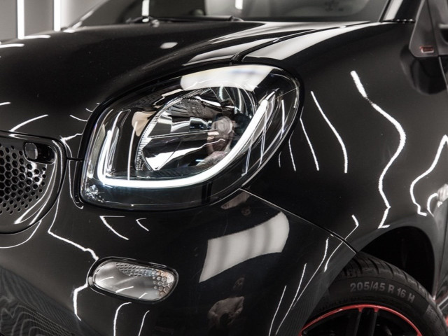 SMART fortwo EQ Ushuaia Limited Edition negro
