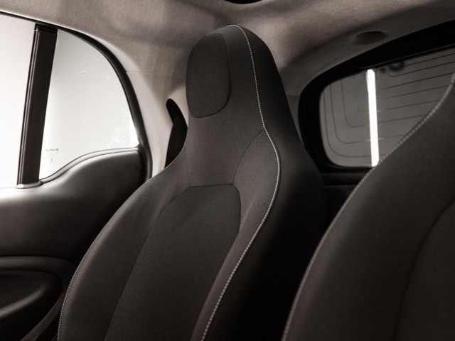SMART fortwo EQ Ushuaia Limited Edition negro