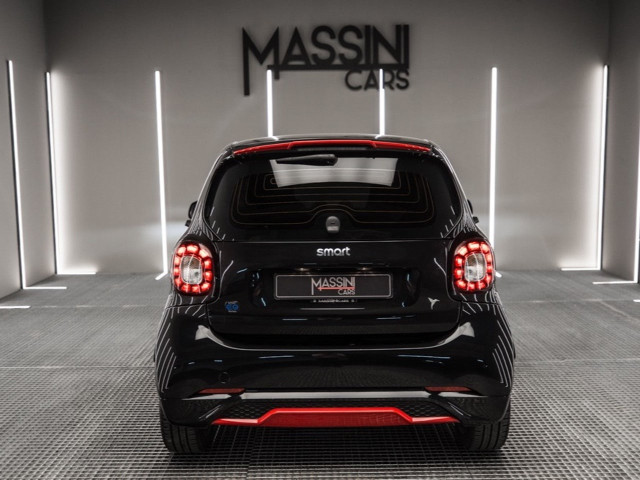 SMART fortwo EQ Ushuaia Limited Edition negro