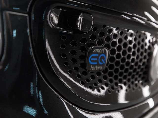 SMART fortwo EQ Ushuaia Limited Edition negro