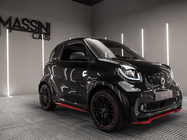 SMART fortwo EQ Ushuaia Limited Edition negro