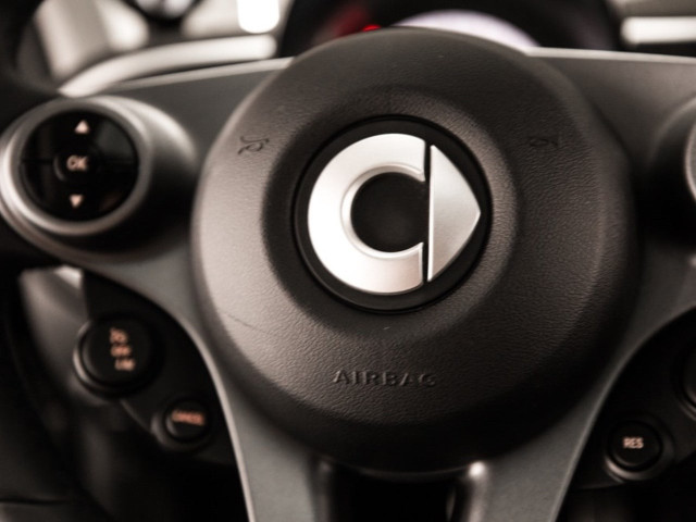SMART fortwo EQ Ushuaia Limited Edition negro