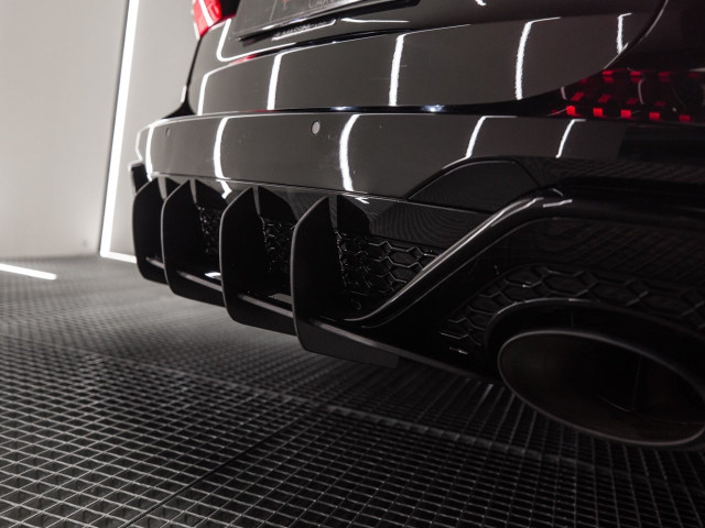 AUDI A6 RS 6 Avant TFSI quattro
