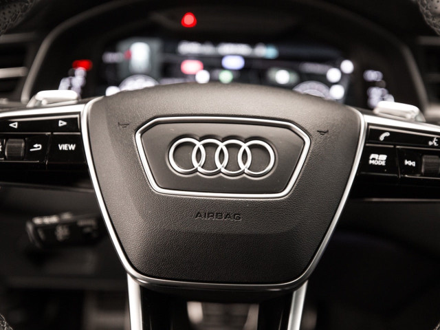 AUDI A6 RS 6 Avant TFSI quattro