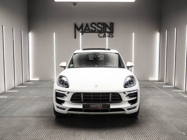 PORSCHE Macan GTS