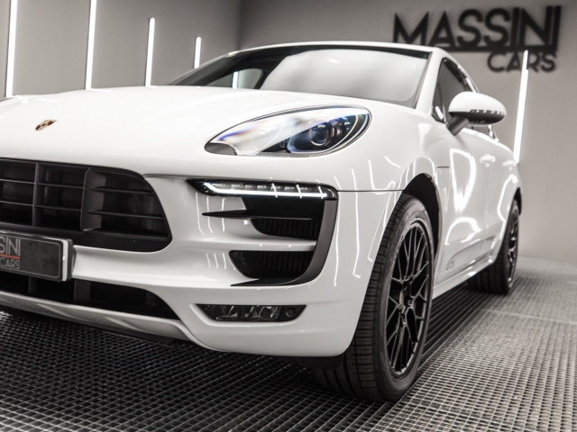 PORSCHE Macan GTS