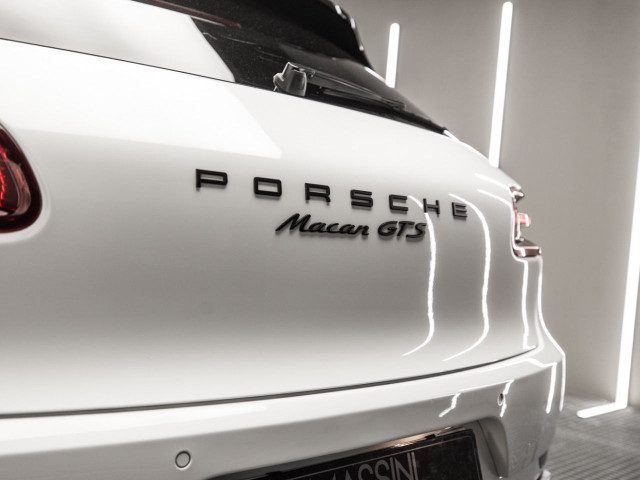 PORSCHE Macan GTS