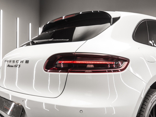 PORSCHE Macan GTS