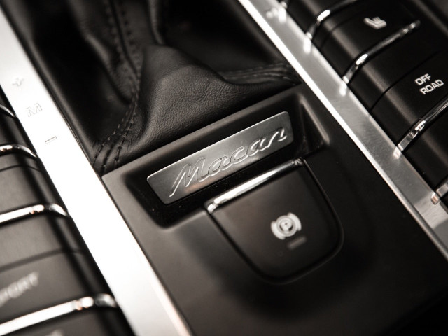 PORSCHE Macan GTS