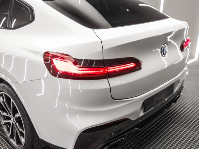 BMW X4 M40d