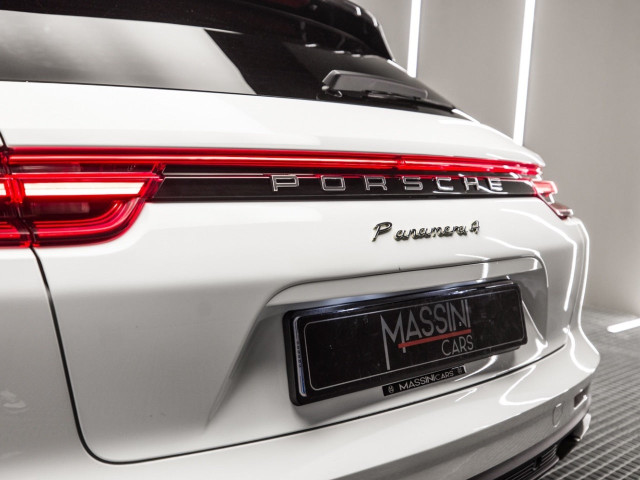 PORSCHE Panamera 4 EHybrid Sport Turismo