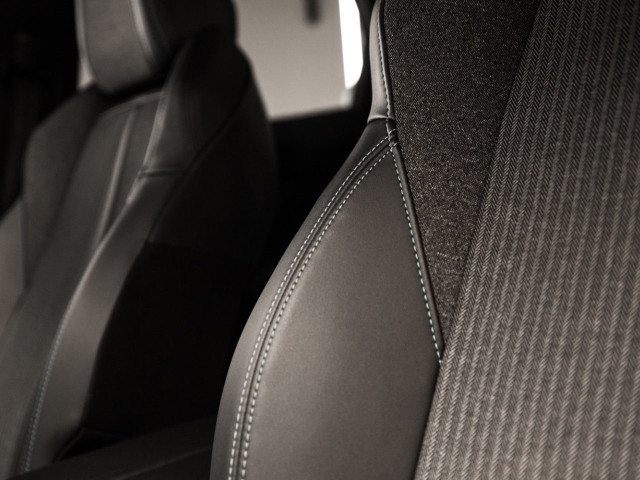 PEUGEOT 3008 Hybrid 225 eEAT8 Allure Pack