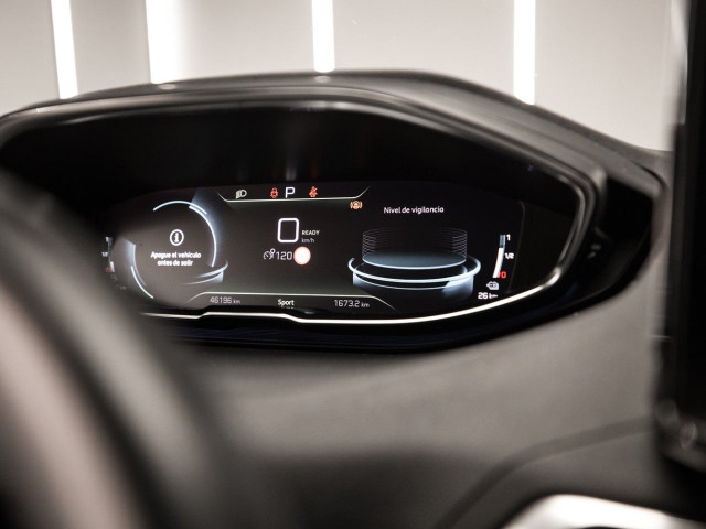 PEUGEOT 3008 Hybrid 225 eEAT8 Allure Pack