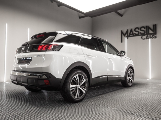 PEUGEOT 3008 Hybrid 225 eEAT8 Allure Pack